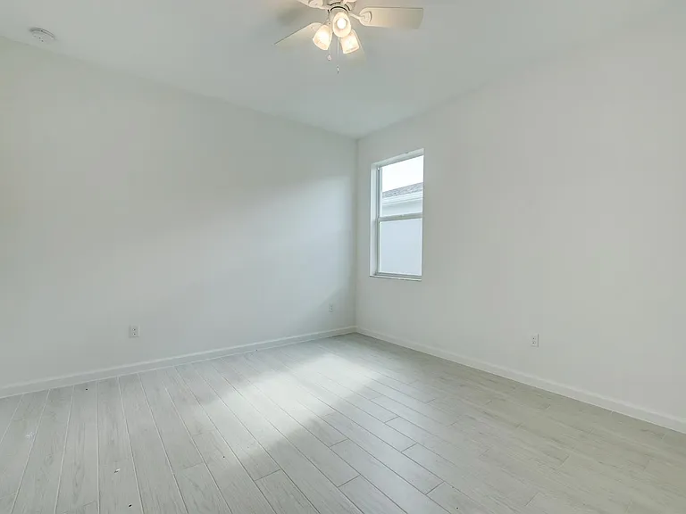 12712 SW Eleanor Dr — Photo 28
