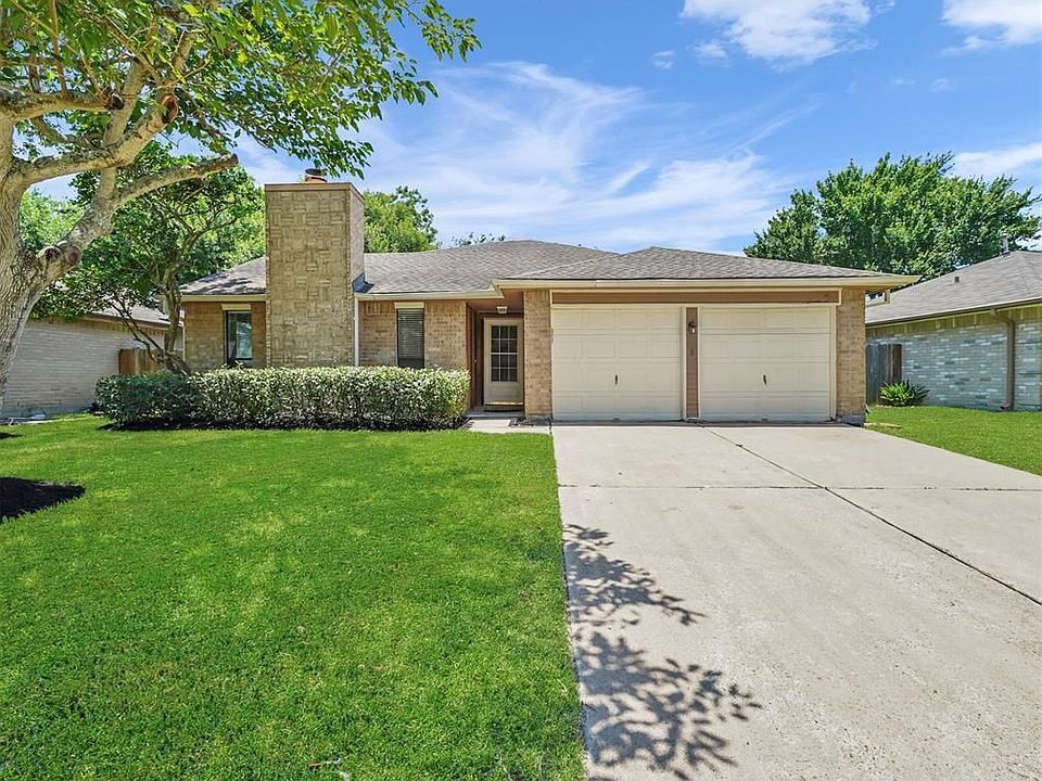 1st image of 939 Holly Hall Dr