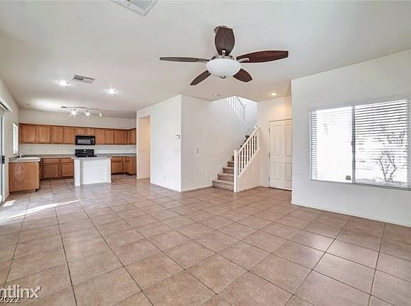 3rd image of 1017 Echo Beach Ave
