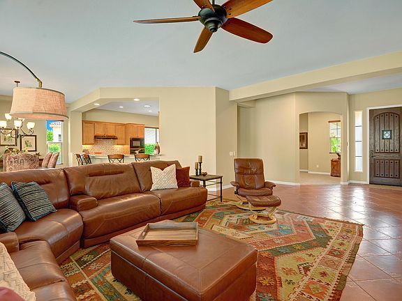 4th image of 79830 Amora Dr