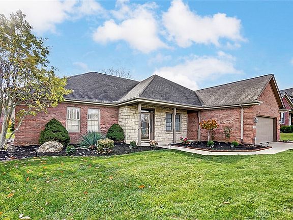 2nd image of 856 Bolton Abbey Ln