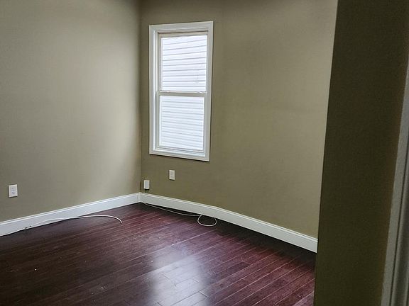 3rd image of 77 S 16th St APT 3