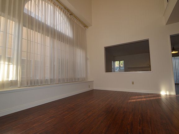 2nd image of 16325 Deerpath Ln