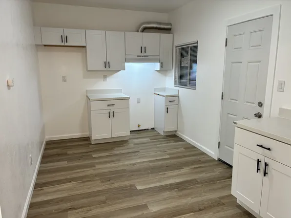 430 S Washington St, Modesto, CA 95351