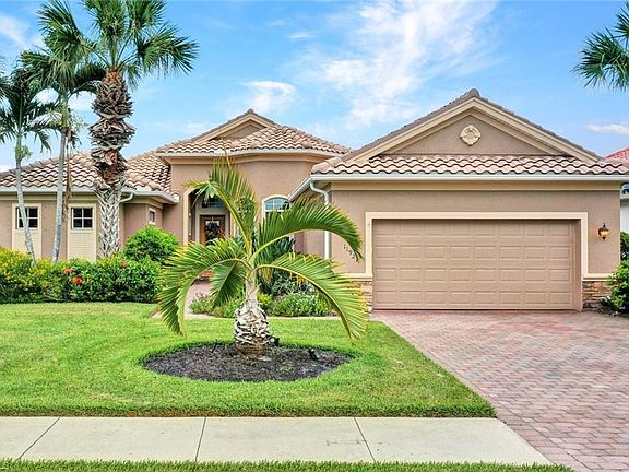 2nd image of 11921 Heather Woods CT