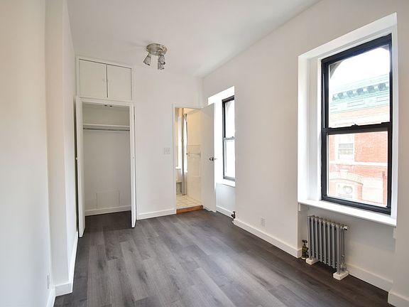 5th image of 30 Mulberry St #6W