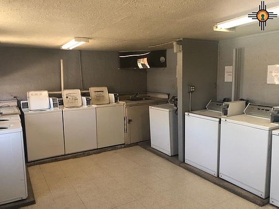 5th image of 820 W Texas Ave