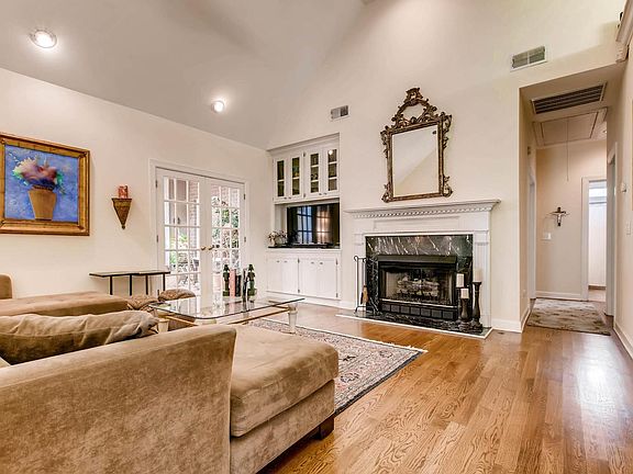 5th image of 123 Medford Pl