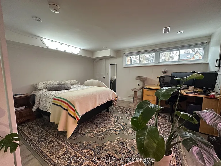 54 Osborne Ave #LOWER — Photo 10