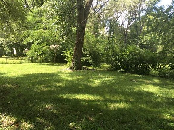 5th image of 10608 Eastern Ave