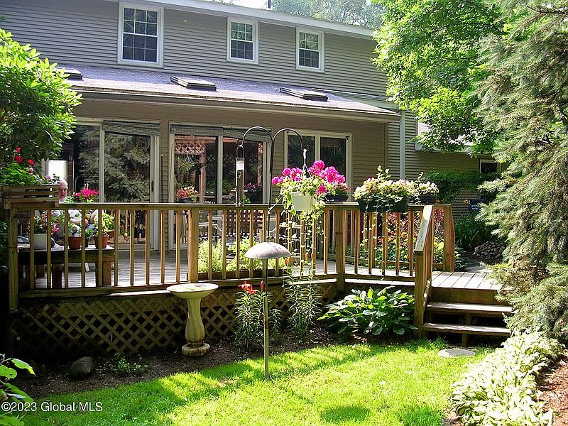 4th image of 13 Holly Lane