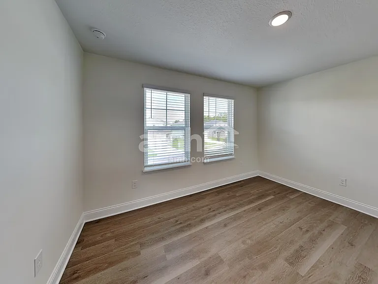 5696 Oesterle Rd — Photo 15