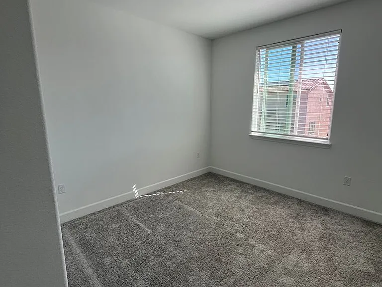 1583 Levy St — Photo 27