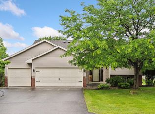 22740 Claire Ct, Rogers, MN 55374
