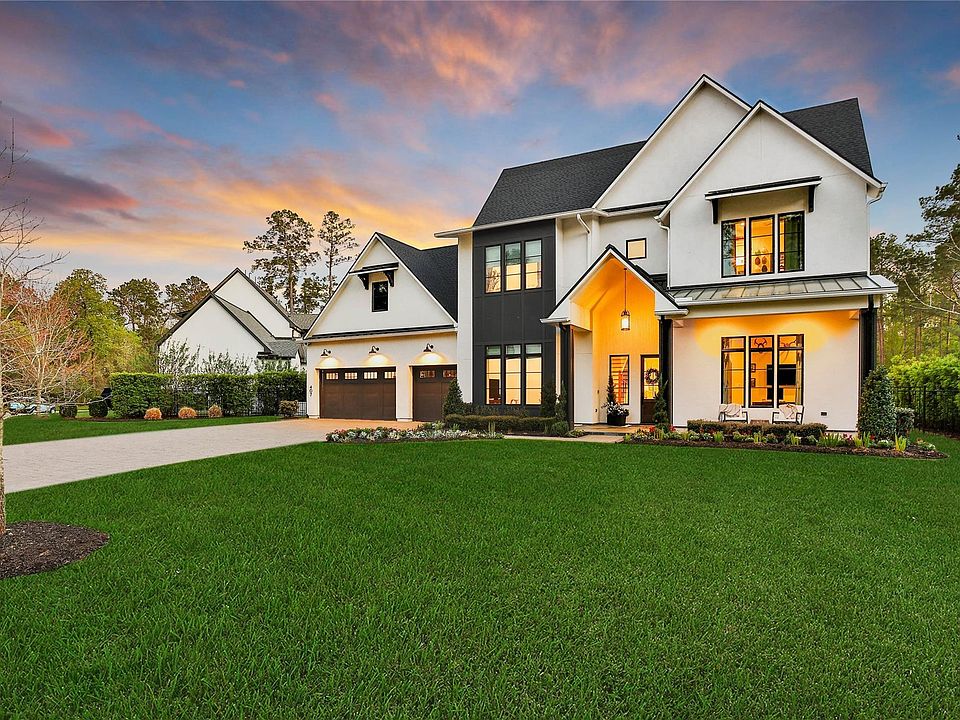 1st image of 407 N Copa Palm Loop