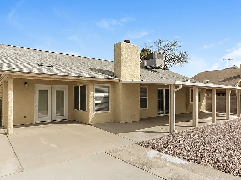 6533 Faith Peak Dr — Photo 16