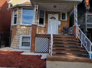 3044 W Fletcher St, Chicago, IL 60618