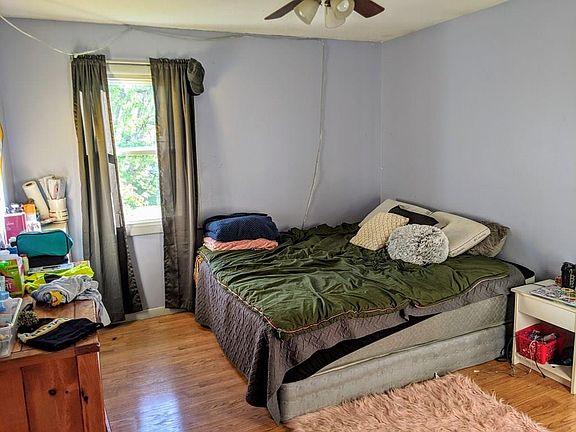 5th image of 104 Dewey Dr