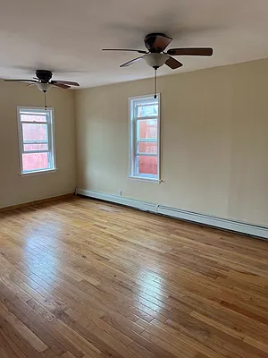 Rented by RE MAX Team | media 3