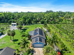 2587 E Rd, Loxahatchee, FL 33470