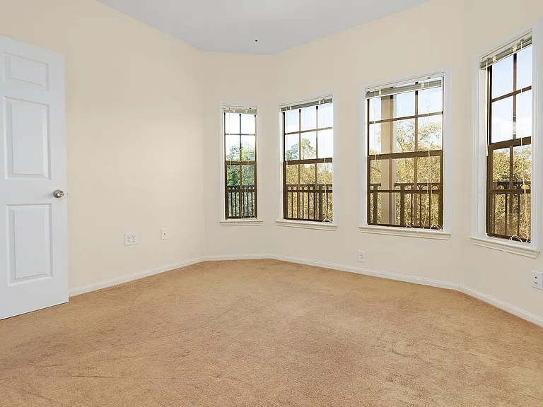 211 Longview Ave #9307 — Photo 15