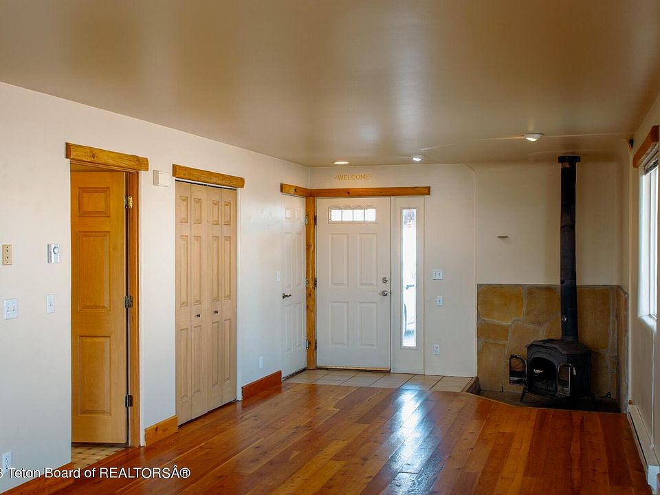 1st image of 363 S Ashley Ave