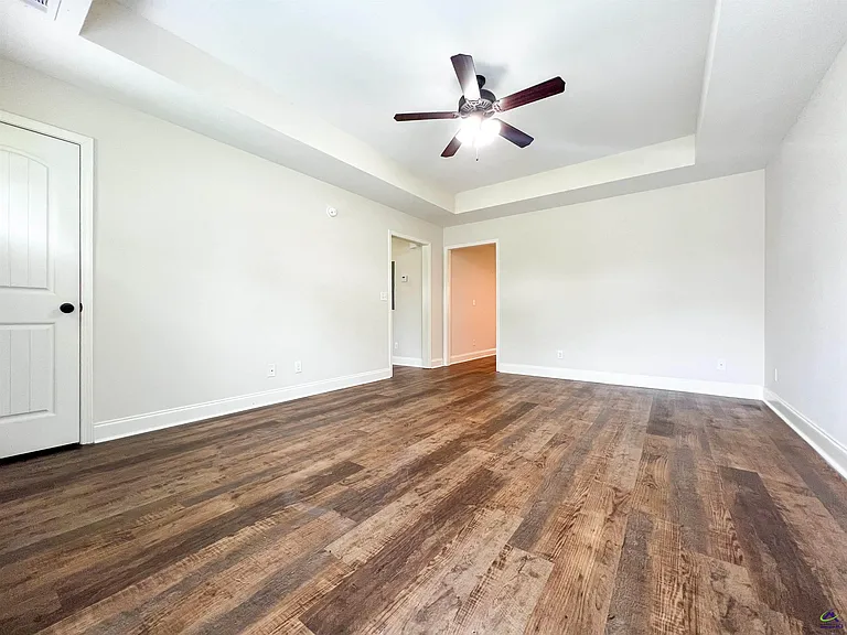 119 Washington Place Dr — Photo 4