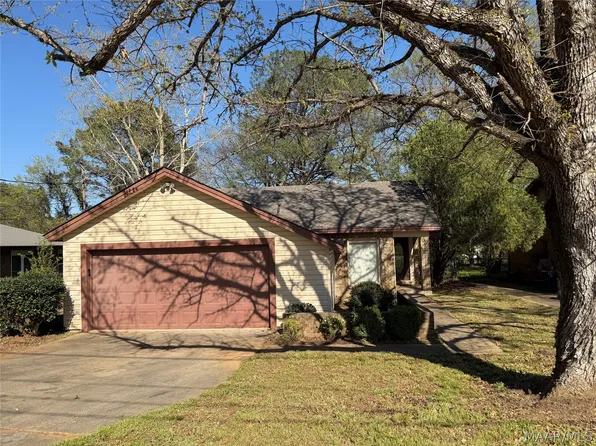 220 Newcastle Ln, Montgomery, AL 36117