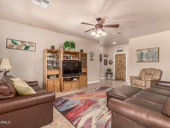 2nd image of 10303 E LA PALMA Avenue