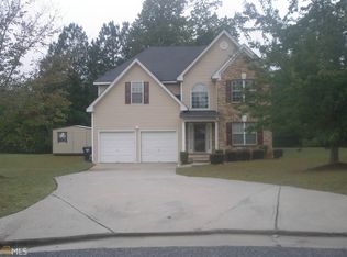 405 Lake Jonathan Ln, Fairburn, GA 30213