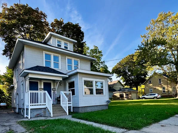 1011 N Pine St #2, Lansing, MI 48906