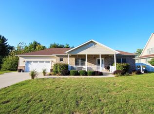 1004 Scouts Bluff Rd, Rensselaer, IN 47978