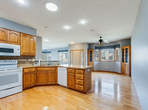 1205 5th St SE, New Prague, MN 56071