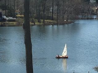 327 Ridgewood Rd, West Hartford, CT 06107