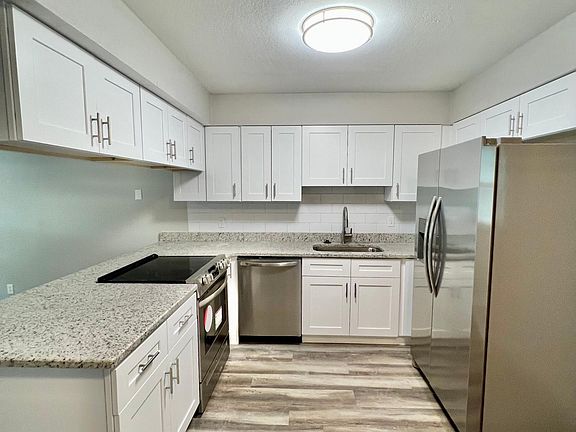 4th image of 2104 W Palmetto St #A