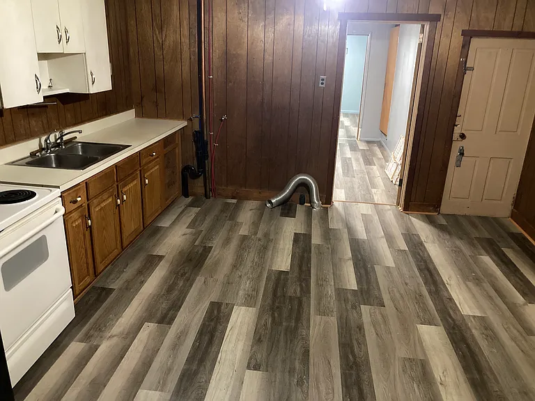 Kitchen facing the 2nd bedroom!