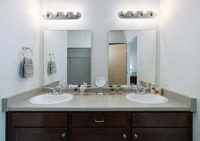 Regency Apartment Homes — Photo 26