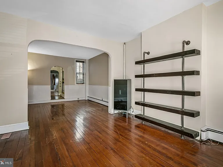 719 S Montford Ave — Photo 10