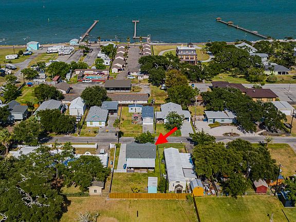 2nd image of 309 Timothy St