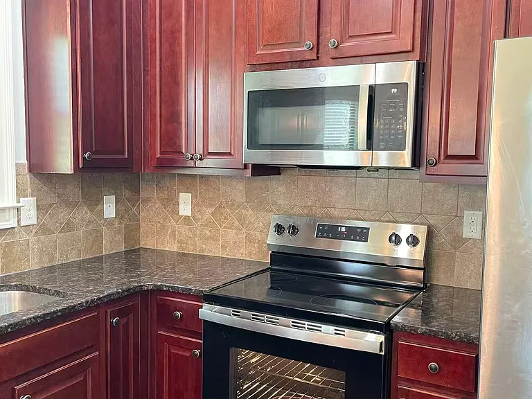 3635 Clarecastle Dr — Photo 11