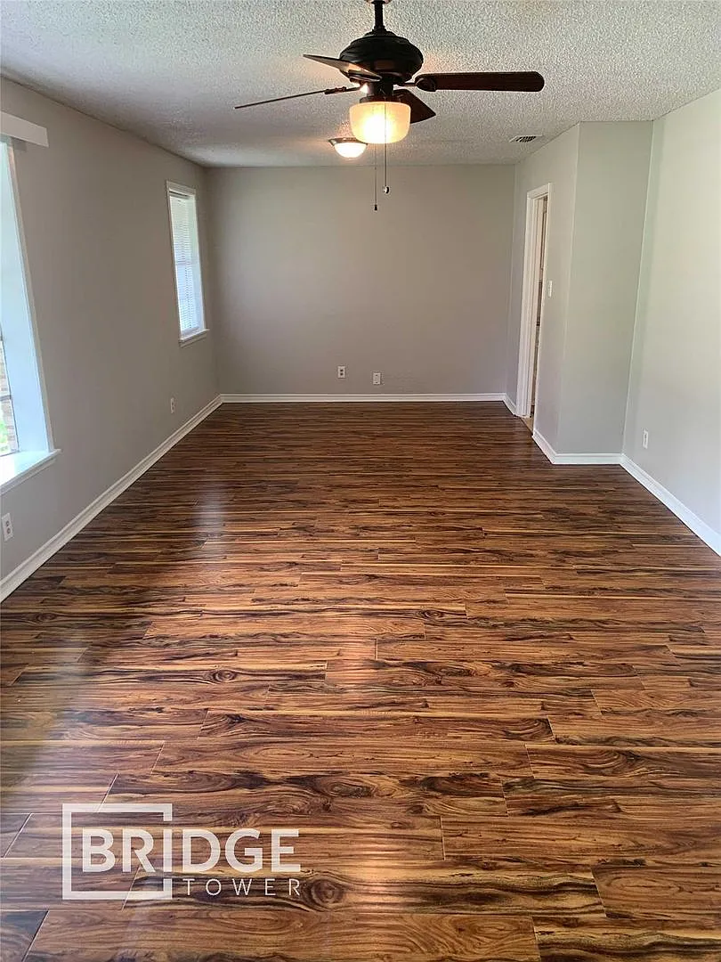 901 Downing Street , Forney TX — Photo 2