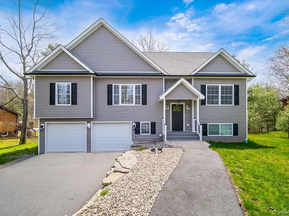 68 Picadilly Circle, Rock Hill, NY 12775