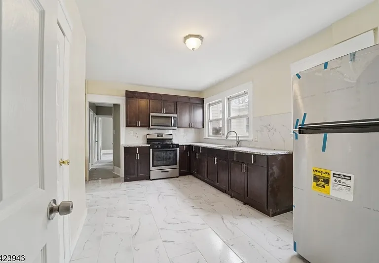 50 Riggs Pl #2 — Photo 9