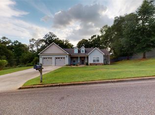 103 Sagewood Ln, Enterprise, AL 36330