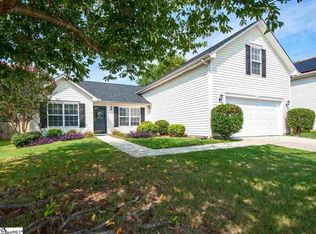 8 Hartwell Dr, Simpsonville, SC 29681