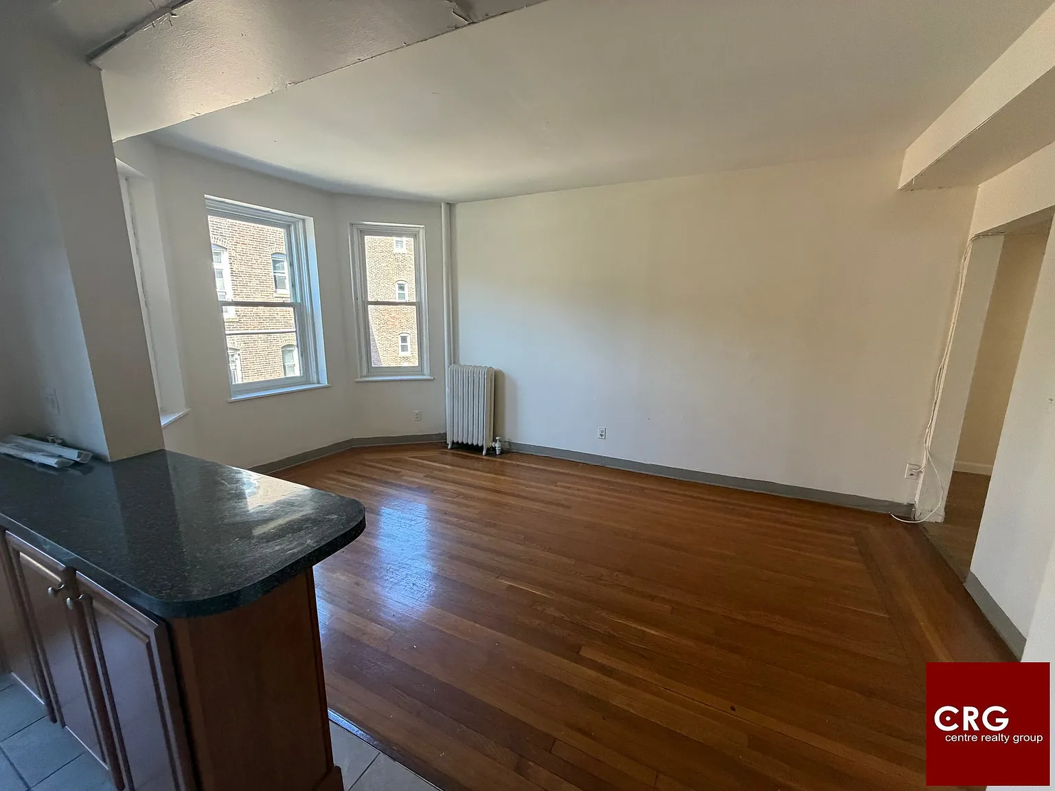 3 bed, 1.5 bath, $4,100 — Photo 2