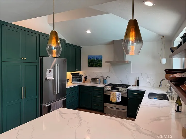 2831 Francis Ln — Photo 8