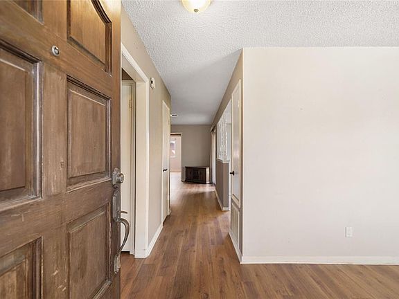 3rd image of 21226 Cimarron Parkway