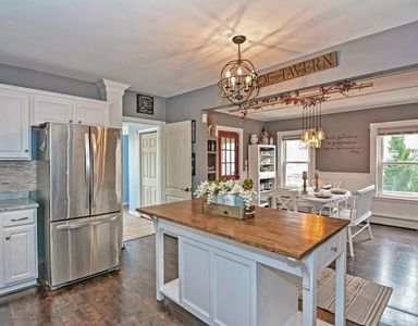 47 Elm St, Uxbridge, MA, 01569
