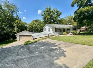 11105 Thornton Dr, Knoxville, TN 37934